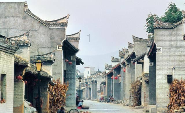 李奇微:三个军长我免了两个,再免无人可用了,你们争气点吧!
